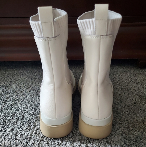 Vintage Havana Arctic Chelsea Boot, Off White, Size 8.5 - Picture 3 of 8